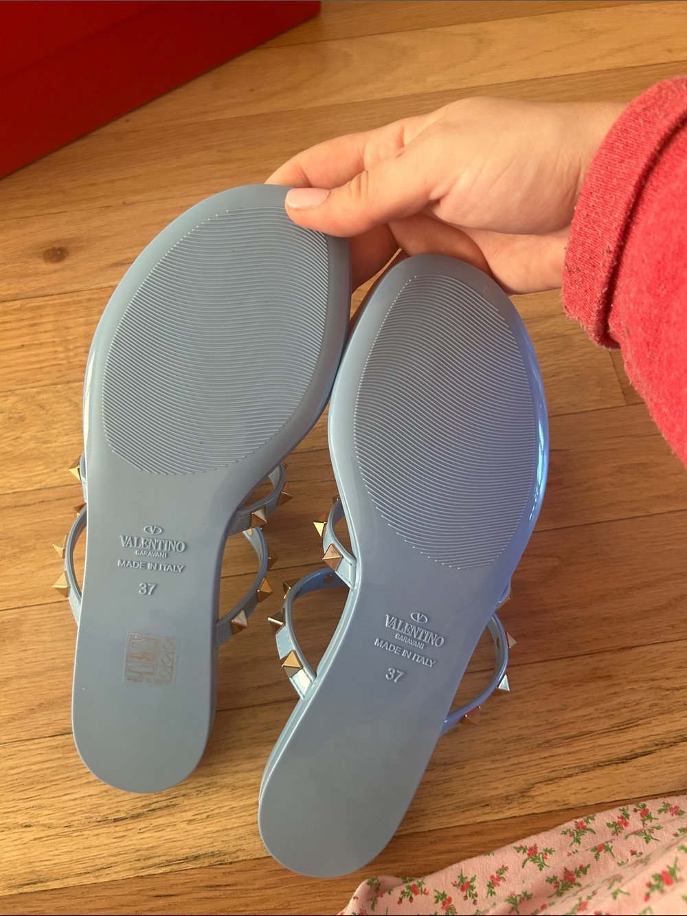 Brand New Valentino Garavani Light Blue Rockstud Jelly Thong Sandals - Picture 8 of 11
